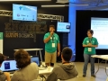 Mentores dando la charla