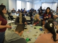Participantes del taller trabajando en sus proyectos