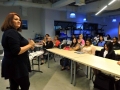 Personas escuchando charla sobre Mujer y Tecnología en Engine-4