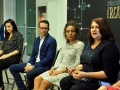 Personas escuchando charla sobre Mujer y Tecnología en Engine-4