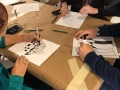 Participantes realizando sus obras