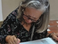 Participante realizando su obra