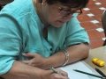 Participante realizando su obra